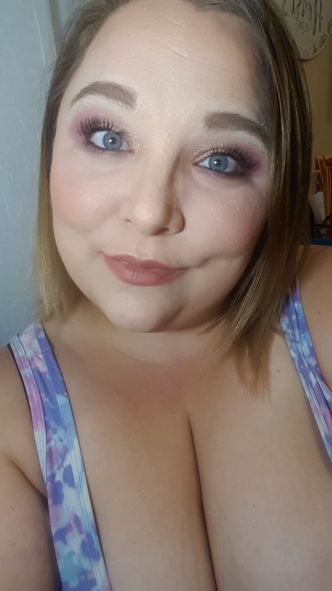 Michell12896406's tweet photo. Natural Fall Mauve
#NaturalBeauty #mauve #fallmakeup #farmasi #poshplum #Lotus #everydaymakeup #glowingskin https://t.co/LBZEygVTS6