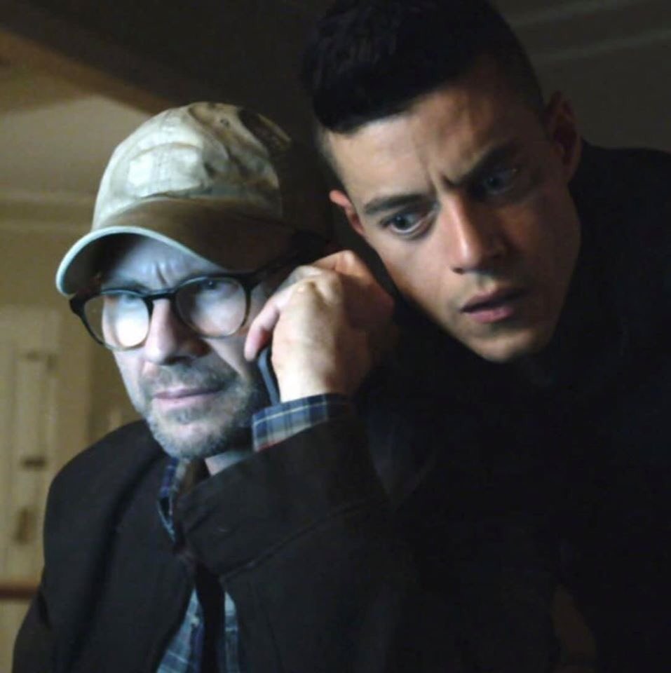 AAOsAwesomeFans's tweet photo. Day 5: Favorite non-romantic relationship: Elliot & Mr. Robot. He was the father Elliot should’ve had, who evolved from loose cannon to thoughtful protector. This was a complicated, nuanced, heartbreaking relationship & Christian Slater was amazing. #MrRobotWeek #MrRobot https://t.co/QHBYtQX1nl