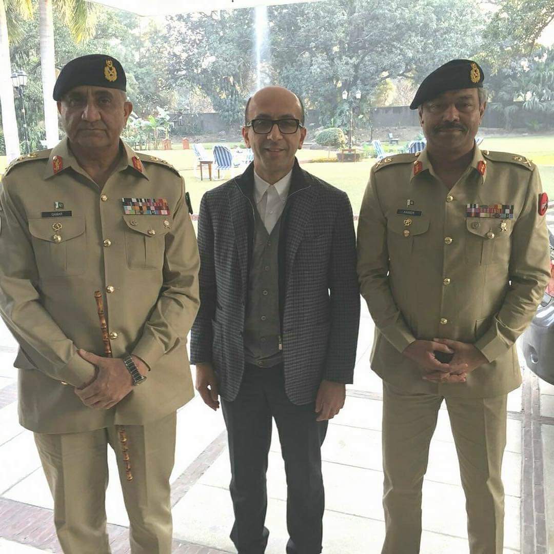 All traitors in one frame Where are we heading nurturing these traitors They are inturn helping our enemies? Don& #39;t think it& #39;s a photo It& #39;s endorsing friendship ..  #Bollywood