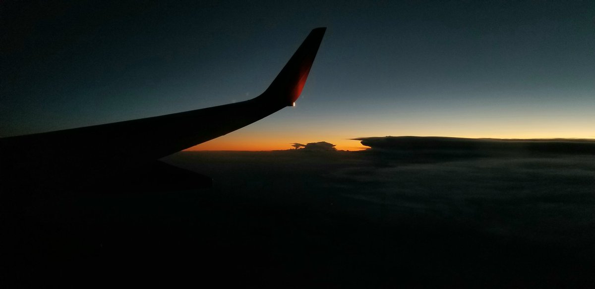 DenverPromo's tweet photo. We love getting back to travel! The adventures continue ✈️
@SouthwestAir
#producerlife #SunsetTrip https://t.co/F9eDR2fpqg