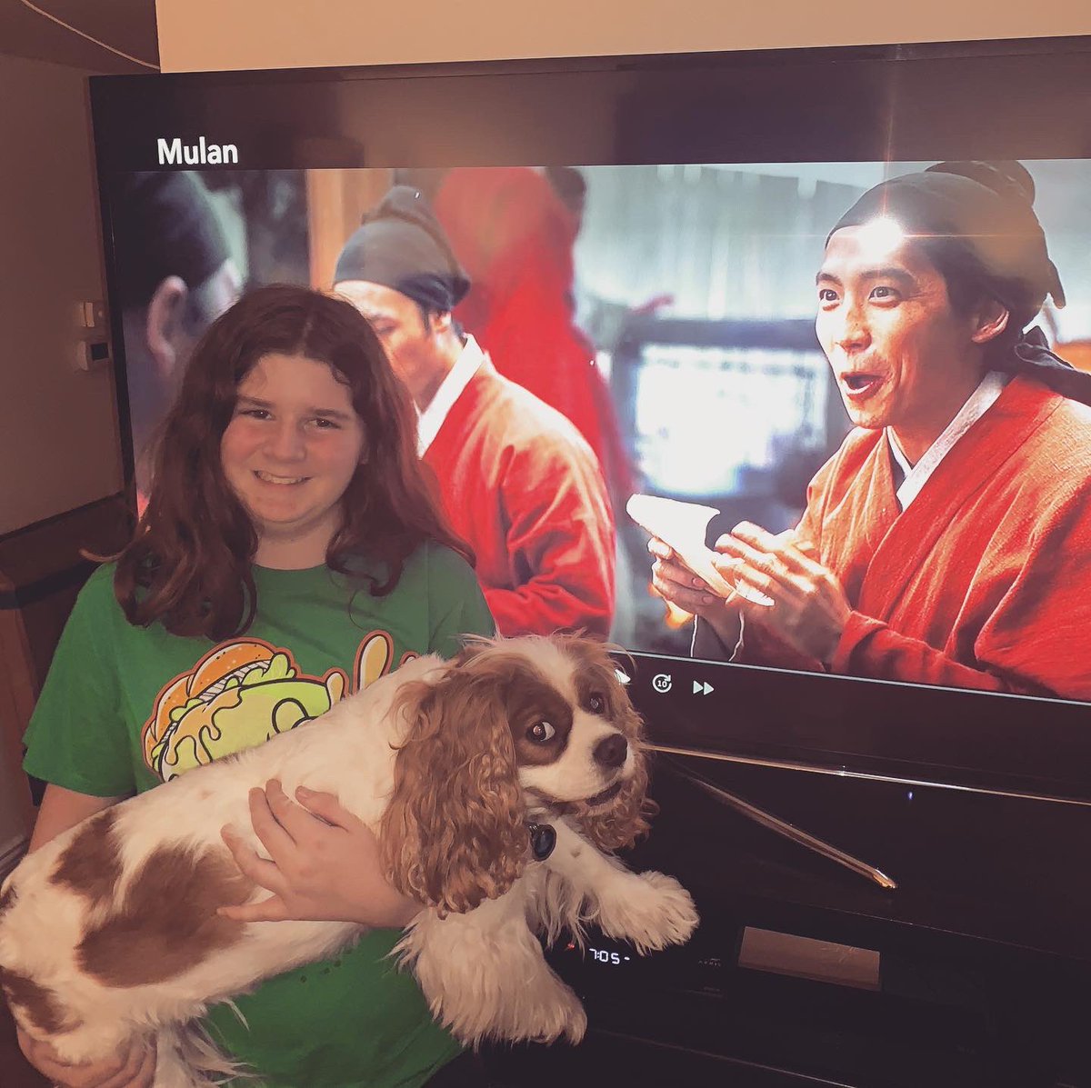 AngelaLeeFrantz's tweet photo. Loved the new Mulan!  Even the dog loved it!! #MulanMTG @commandcast https://t.co/aVylvP49zc