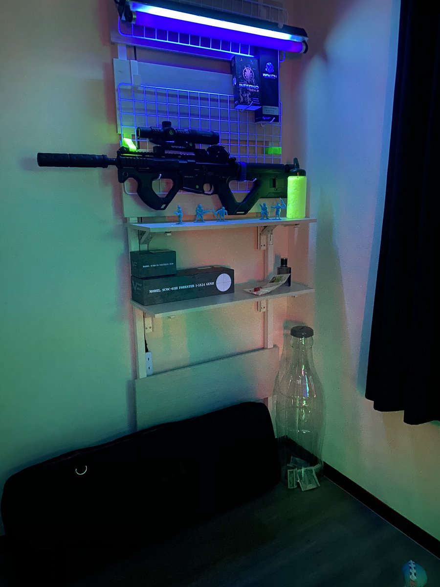 SH_CBX400F's tweet photo. もうフルカスタムしすぎてやる事無くなって新しくARP9で電磁弁作って最ツヨ最軽量電磁弁エアガン作る🤤
目指せ1.5キロ💪 https://t.co/5N8gczIrfq