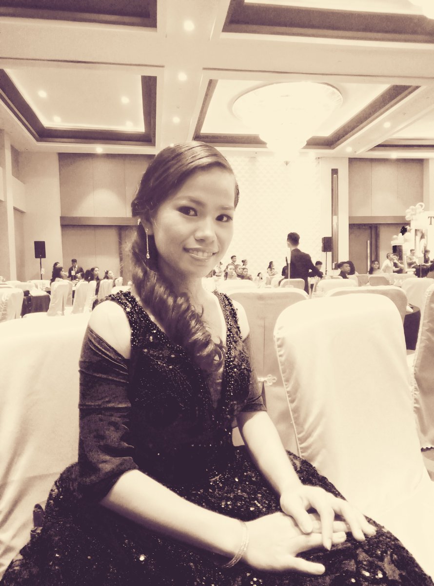 Claugene3's tweet photo. 2 YEARS AGOOO <3
#jsprom :) https://t.co/k5lxE0pFOJ