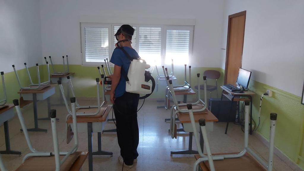 DiocNoblejas's tweet photo. Queremos agradecer enormemente a @AytoNoblejas la formación para el profesorado sobre la COVID-19, el material para poder llevar a cabo el protocolo educativo-sanitario, desinfección de todo el colegio y mucho más. ¡GRACIAS!
#Noblejas  #Colegiossv #EntornoSeguro https://t.co/zUvtlwMByf