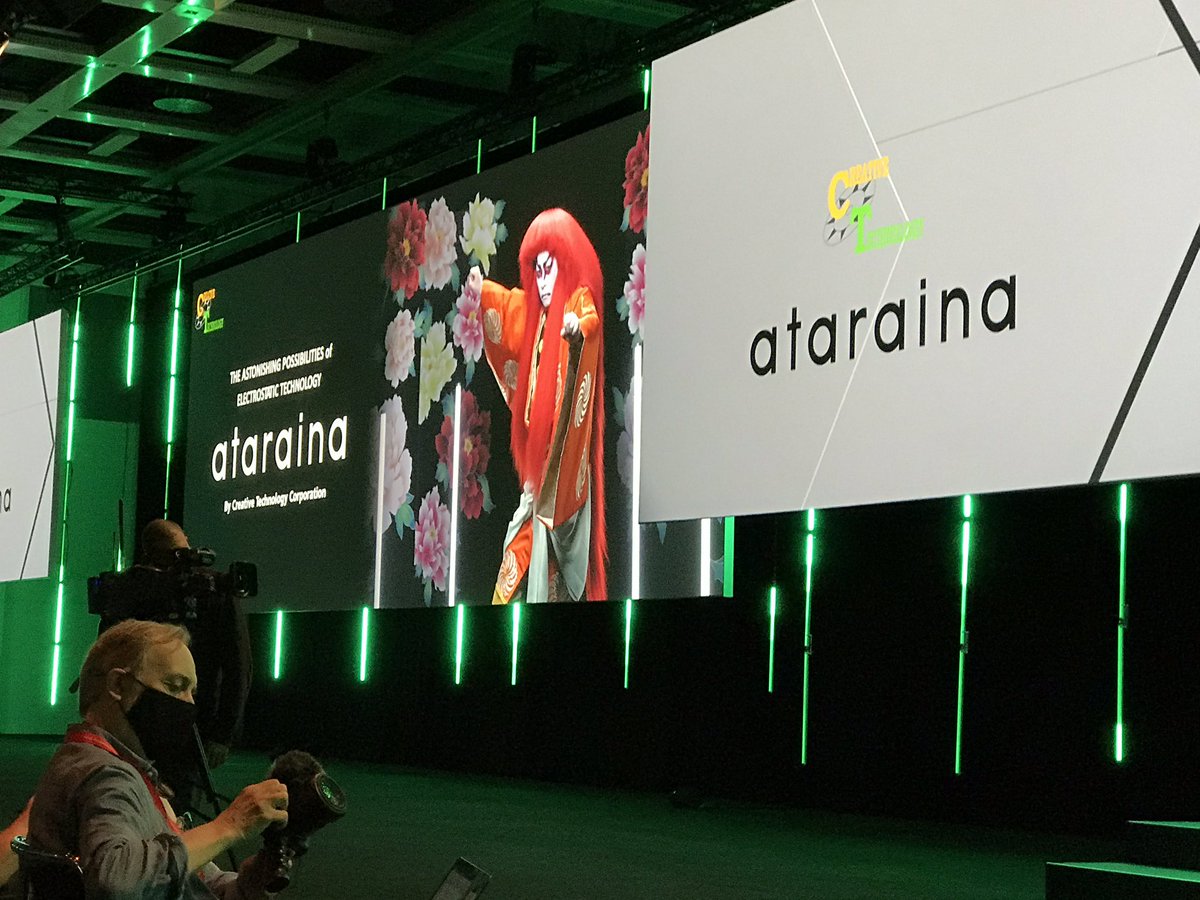 healthcare_de's tweet photo. #IFA20: @ataraina_eu setzt elektrostatische Energie für innovative Lösungen ein. Radikal-Sheets ermöglichen Luftreinigung, Sterilisierung und Desodorieren/ in der Entwicklungs-Pipeline: Vitaldatenmessung am Körper. https://t.co/VhRKbLAuHv