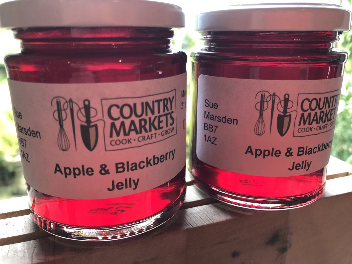 clithcmarket's tweet photo. Ways to keep enjoying Ribble Valley Blackberries 💕#AppleAndBlackberry #jelly #BlackberryJam #LancashireFood #homemade #cookcraftgrow https://t.co/gSj7raJOLp