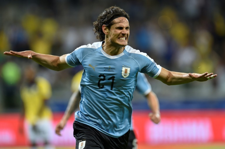 blitztricolor's tweet photo. "Jamais colocaria meu prestígio jornalístico em risco, eu falei porque é algo confirmado, me chegou de causalidade, eu nem busco esse tipo de informação" - Sebastian srur, jornalista argentino, sobre Cavani no Grêmio.

📸 Divulgação / AFP https://t.co/xEmjIrFMnw