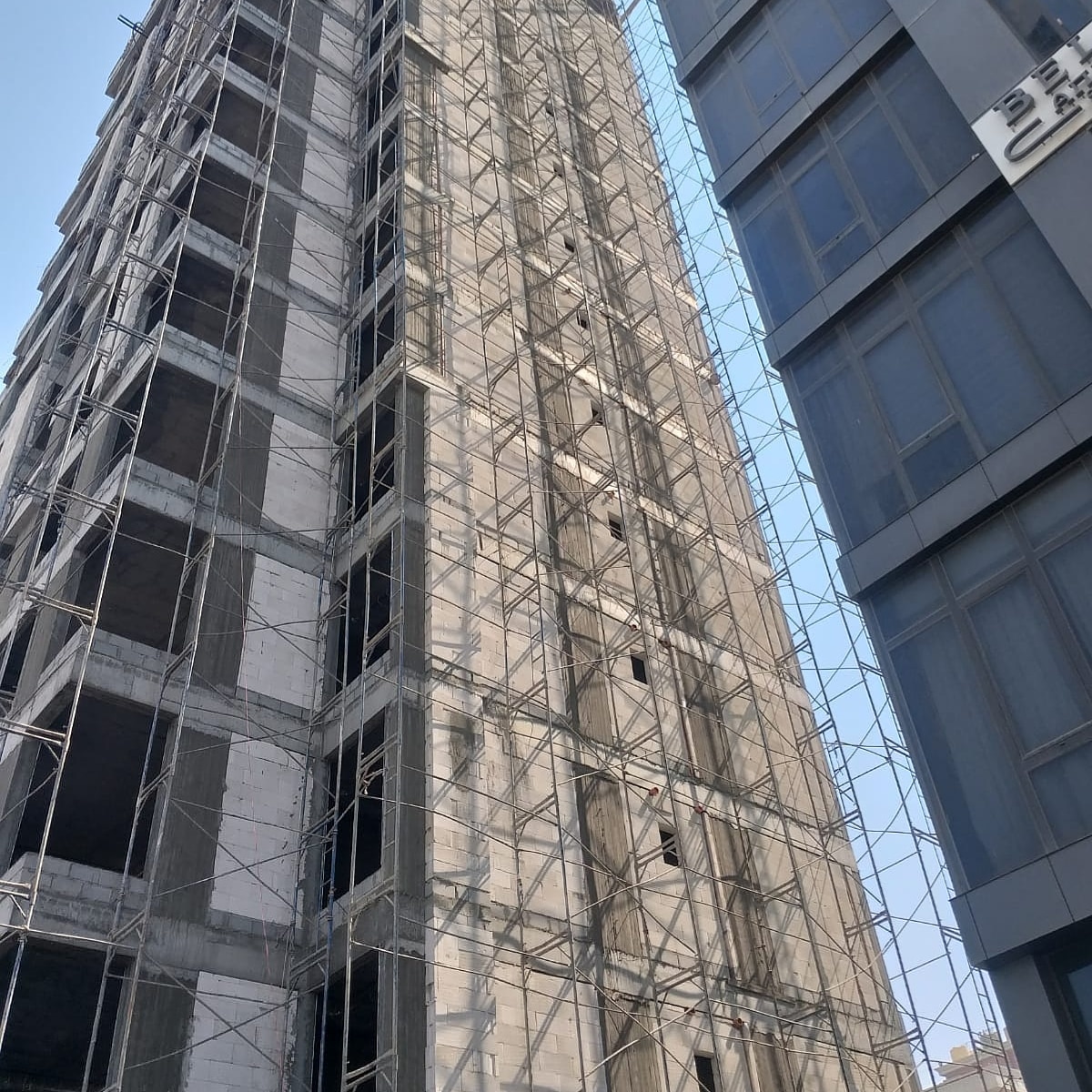 KuwaitBuilding tweet picture