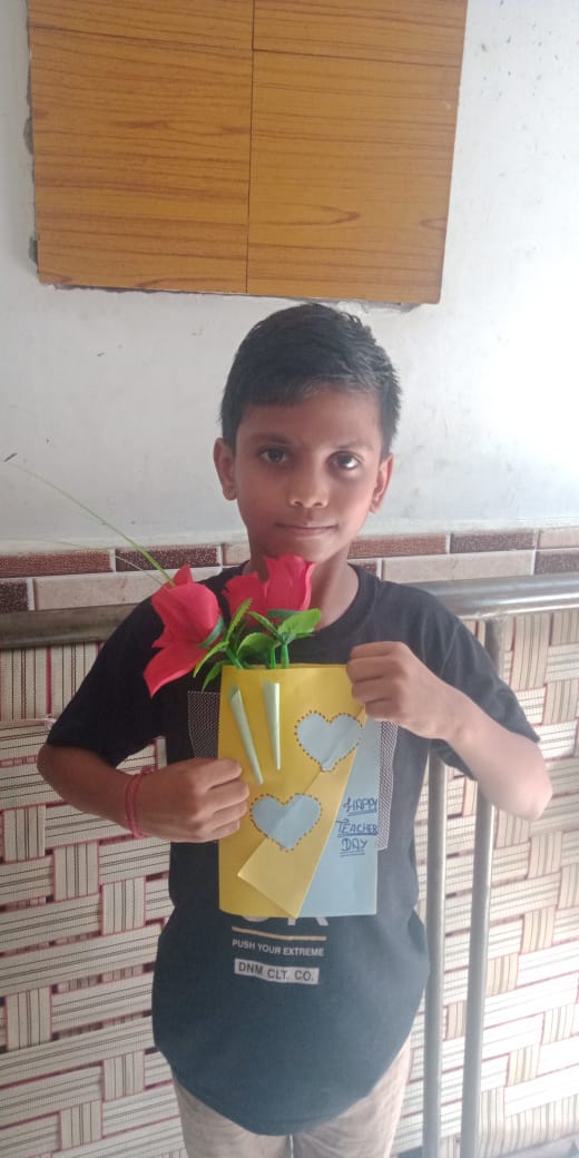 FaridkotLibrary's tweet photo. Students wishing teachers of Kendriya Vidyalaya Faridkot
#OurTeachersOurHeroes
#TeachersFromIndia
@EduMinOfIndia
@KVS_HQ https://t.co/9ySYHC1EF3