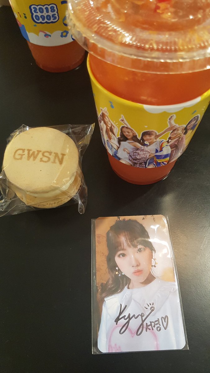 boshow_chunsik's tweet photo. 2주년 이벤트 감사합니다 마스타님들🙇‍♂️🙇‍♂️
마카롱 GMTGRGR
공원소녀 2주년 축하해!!💕💕
#행운이란_걸_알아_공원소녀란_기적을_만나
@GWSN_2020 https://t.co/zsmWpj6ERQ