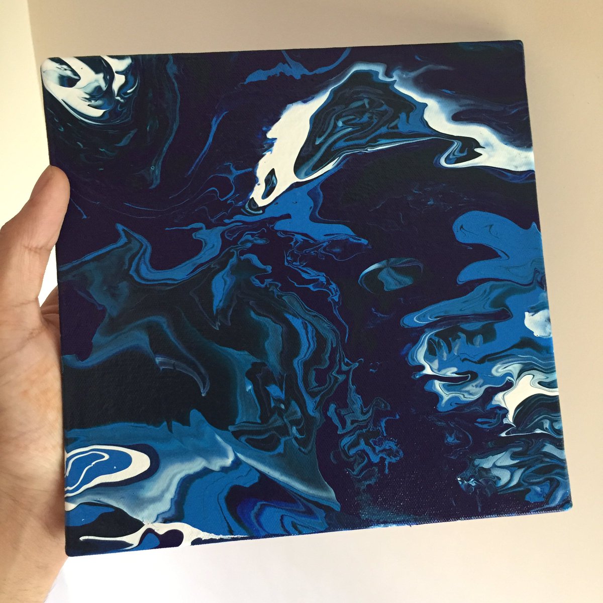 deepraaajjj's tweet photo. my first try at fluid art <3 https://t.co/cN3IC5TXfi