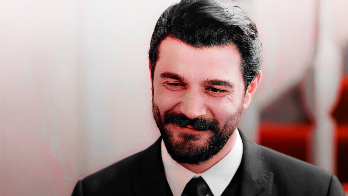 Baearal's tweet photo. 💕💕💘💘💘
#KirmiziOda , #BurakSevinç https://t.co/PQn90TSZcG