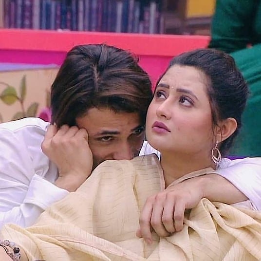 Safiiullahh's tweet photo. Isn't it cutest pic on internet ๐โค๏ธ
#rasim #WeMissRasim #rashamidesai #asimriaz #WeWantRasimBack #WeWantRasimMv #WeWantRasimProject https://t.co/q5OYACQ91O