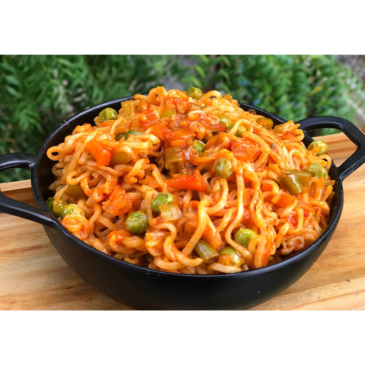 Kiran_Jindal006's tweet photo. Don’t let the aroma of rain be the only thing that tempt you these monsoon🌧☔️
What: SCHZWAN AATA MAGGI
.
.
DM FOR RECIPE
#schzwanmaggi #maggiandrains #monsoonseason #recipesbykj #kiranjindal06 #rainydays #lovelyweather❤️ #monsoondelight #delhifoodie #delhimonsoon #merimaggieee https://t.co/zzBusGJJpL