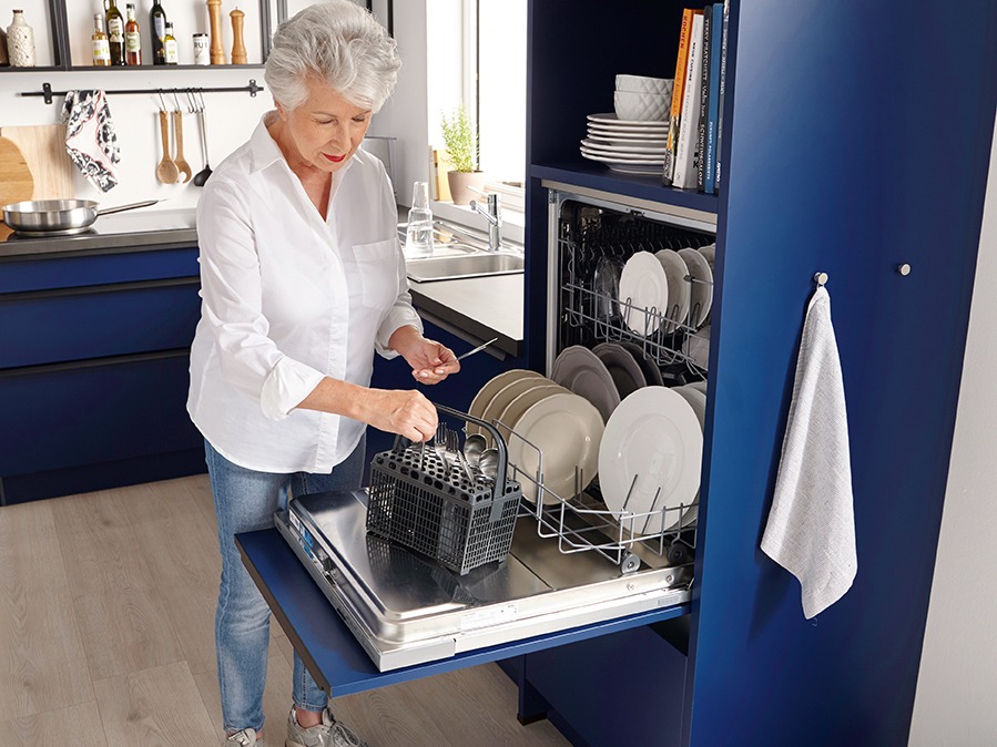 Timberfusion's tweet photo. If your kitchen space has a small footprint and you’re struggling to think of ways to maximise that space, we can help!

Take a look at our projects online here: https://t.co/4p81nu0OvX https://t.co/wtYb1IJjCU