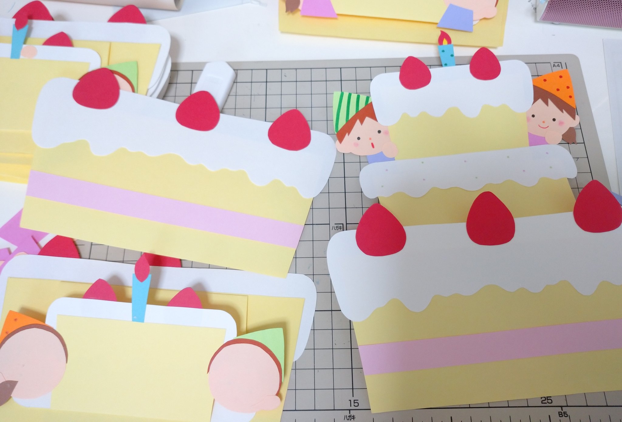 はるか ケーキのカード 進捗 あとひといき 誕生日カード お誕生日 メッセージカード 手作りメッセージカード 保育 T Co Ywy811hikd Twitter