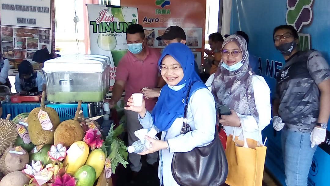 mustahapa's tweet photo. Minumlah Jus Timun !
Minuman berkhasiat dan penyegar badan.
#JusTimun
#RoadToMaha2020 https://t.co/X46BfCU3lY