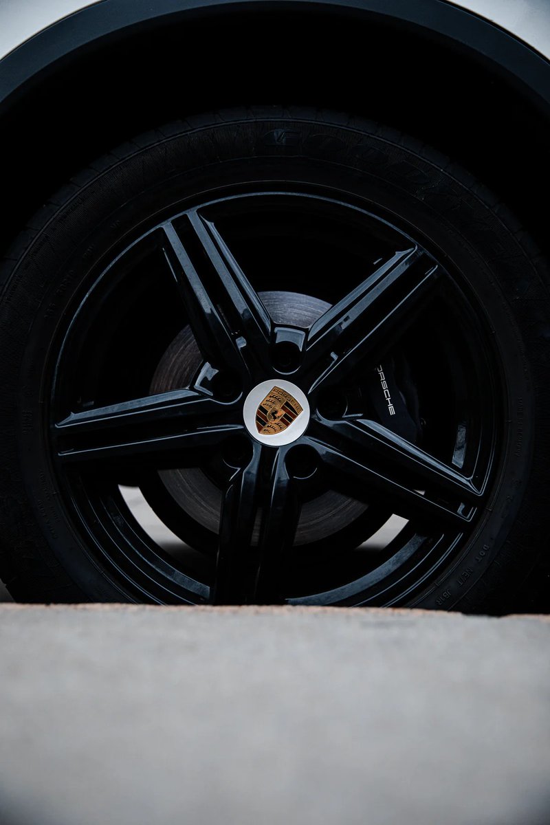 STYLZFIT's tweet photo. Engineered for Magic
#porsche #porsches #porschelife #porscheclub #porschelove #porschemoment #gt #porschefans #porschegt #porschelovers #carrera #porscheclassic #porscheporn #porschecarrera #porschedesign #porschegram #turbo #porschecayman #turbo #cayman #cars #getoutanddrive https://t.co/iFmsvkAcn7