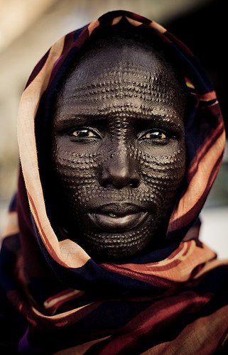 t8 a/ Nuer Woman- Sudan