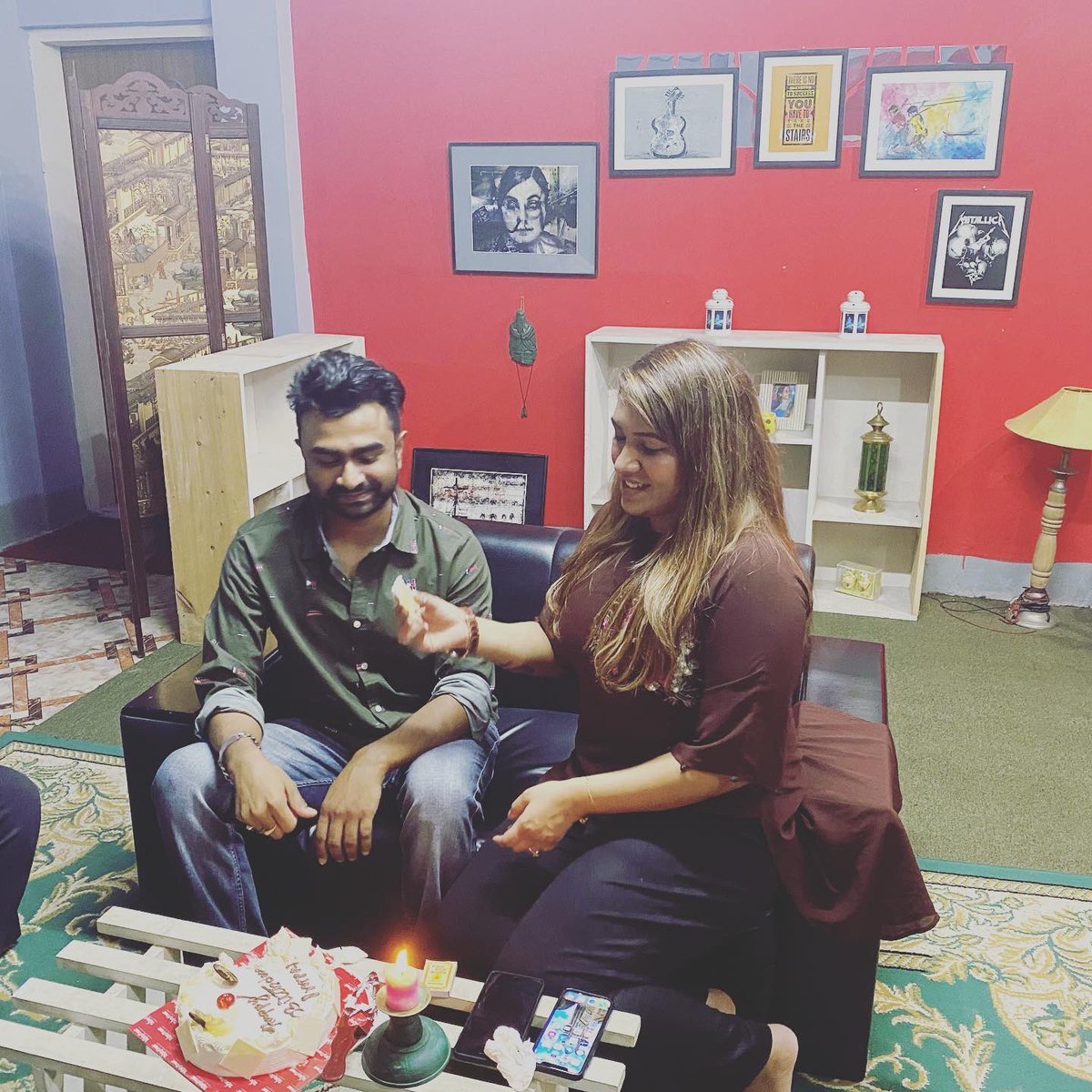 Badhon_PUJA's tweet photo. Happy Birthday Imran 🎉🍰 https://t.co/7uwbr15JJw