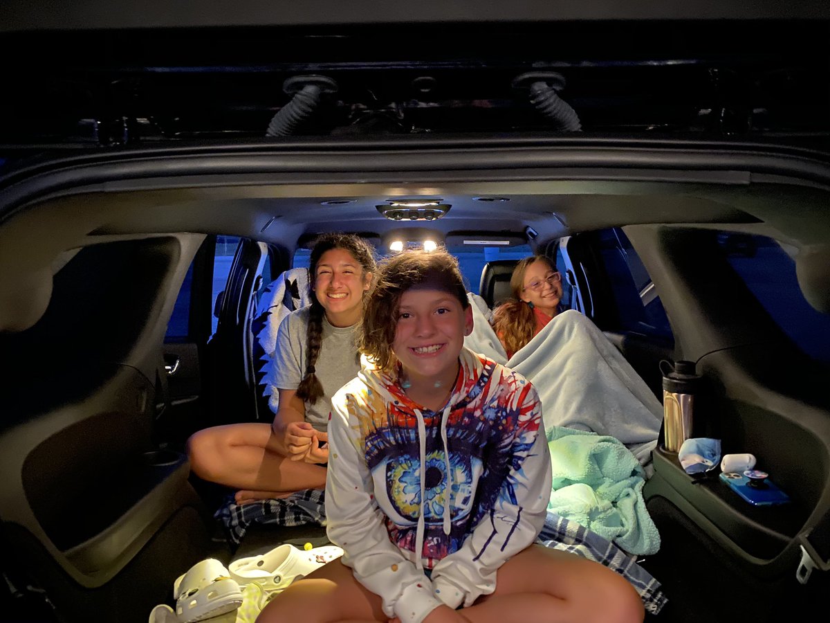 TatomAmanda's tweet image. Ended week two with a drive in movie and friends. Love that my sweet girl has made awesome friends already.