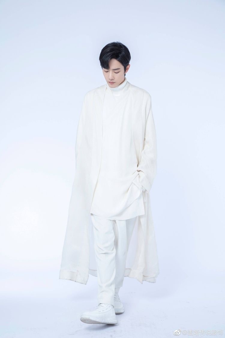 「 xz + all white ensemble 」