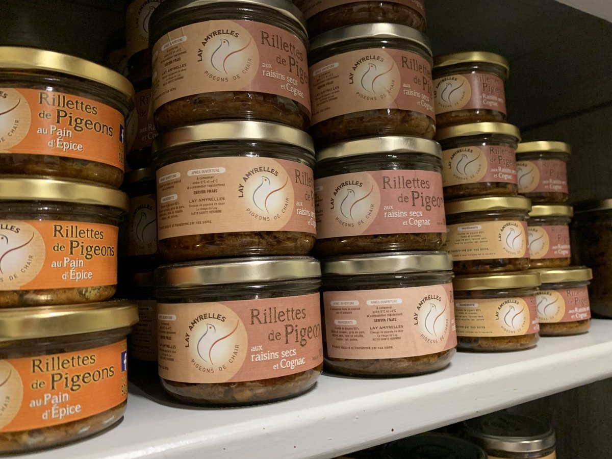 acharpentier85's tweet photo. Bravo à Myriam et Nadege pour le développement de leur gamme de produits #madeinvendee autour du #Pigeon. N’hésitez plus à vous y arrêter. Et bravo à vous! 👍 https://t.co/RNc5SFmbt1