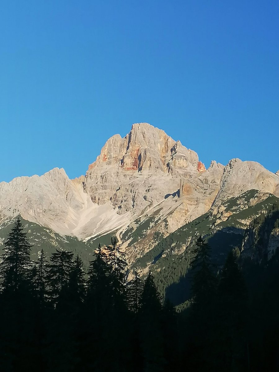 CrisOrnella's tweet photo. La #crodarossa ci dà il buongiorno https://t.co/MEOR9nERgF