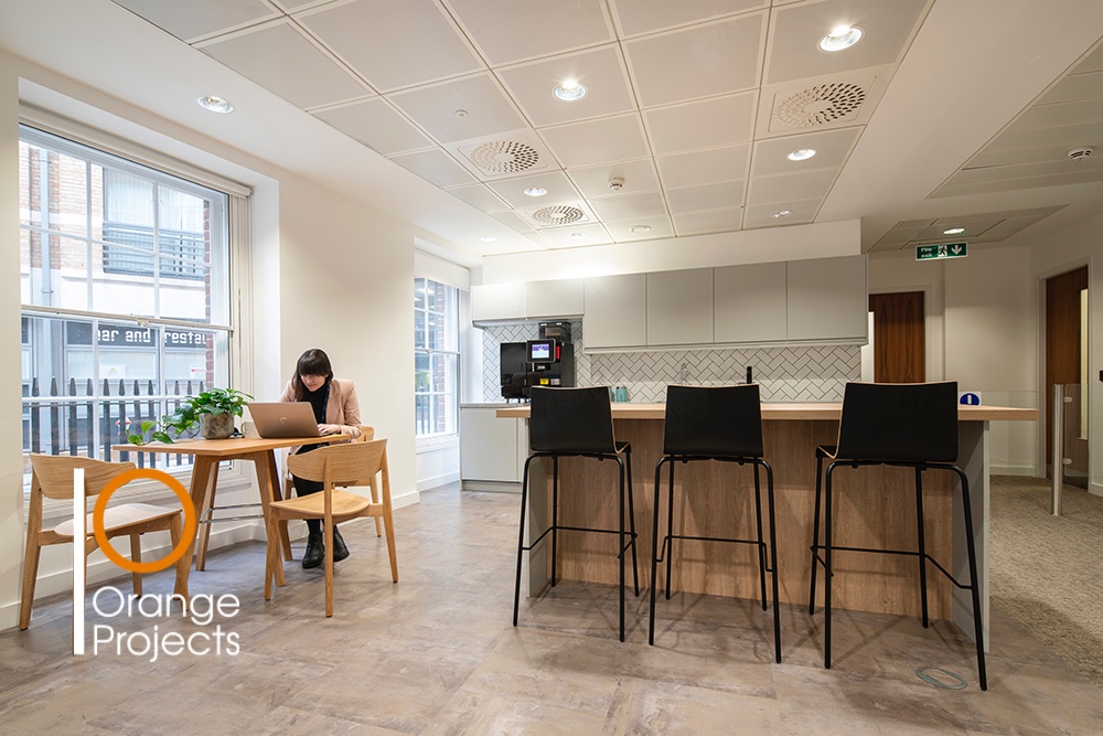 OrangeProjects's tweet photo. ๐ธDo you like things #modern & #minimal?๐ธ
When a lot of work goes into the 'behind the scenes' #remodelling of an existing #workspace you don't always need too much else, just #naturaldaylight & a #LED lit entrance!
Design & Build: @PeldonRose
๐ท : Stephen Bennett Photography https://t.co/BFc6wwDluV
