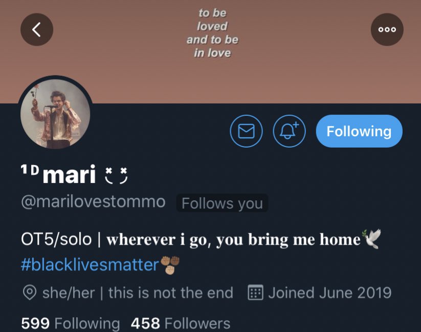  @marilovestommo - you should follow her because look at her layout and bio it’s so good. and because she is beautiful and did the kmm trend so effortlessly.