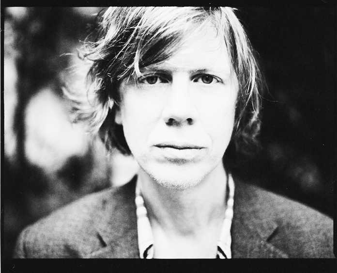 Under_Radar_Mag's tweet image. Thurston Moore (@nowjazznow, ex-Sonic Youth) is releasing a new album, "By the Fire," on September 25 via Daydream Library. Now he has shared a new song from it, the 12-minute long “Siren.” #ThurstonMoore #Siren #ByTheFire undertheradarmag.com/news/thurston_…