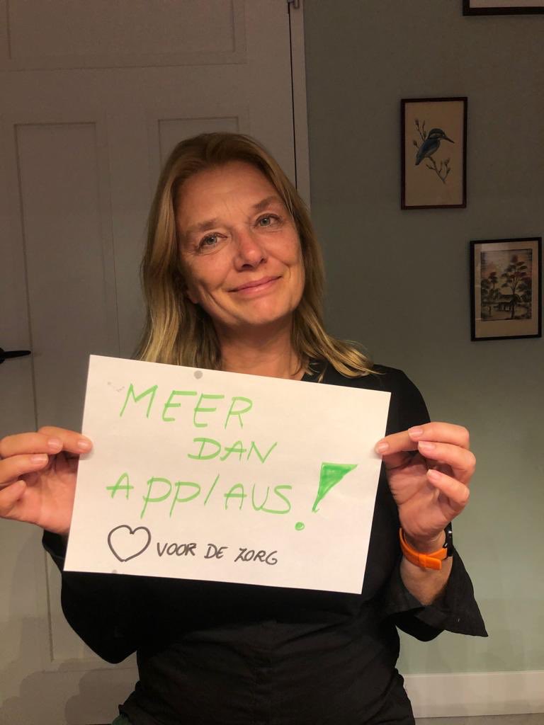 selma hoekstra 🌹 tweet media