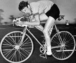 ⚠️HORARIS I DORSALS⚠️
PRIMERA PART.

21.00h. Ronda 1; 
15, 20, 35, 8, 50

21.05h Ronda 2;
38, 28, 36, 27, 48

21.10h Ronda 3; 
26, 32, 1, 11, 47

21.15h Ronda 4;
7 , 33, 29, 30, 46

21.20h Ronda 5; 
3, 40, 23, 52, 49

21.25h Ronda 6;
5, 55, 25, 39