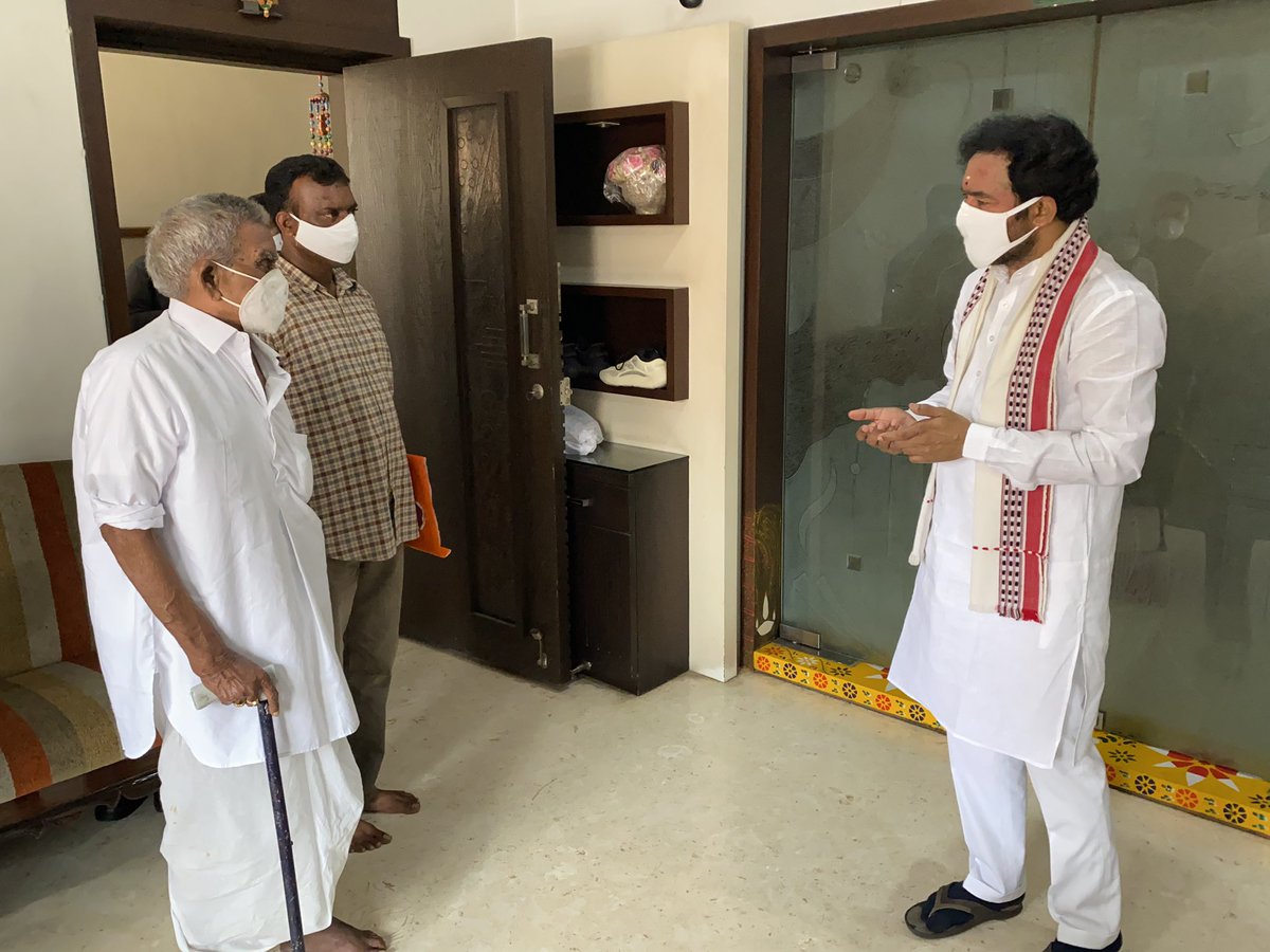 kishanreddybjp's tweet image. #ConstituencyUpdate:
Interacted and took note of grievances from my constituents today at my residence, in Hyderabad this morning.
#Secunderabad
#Telangana