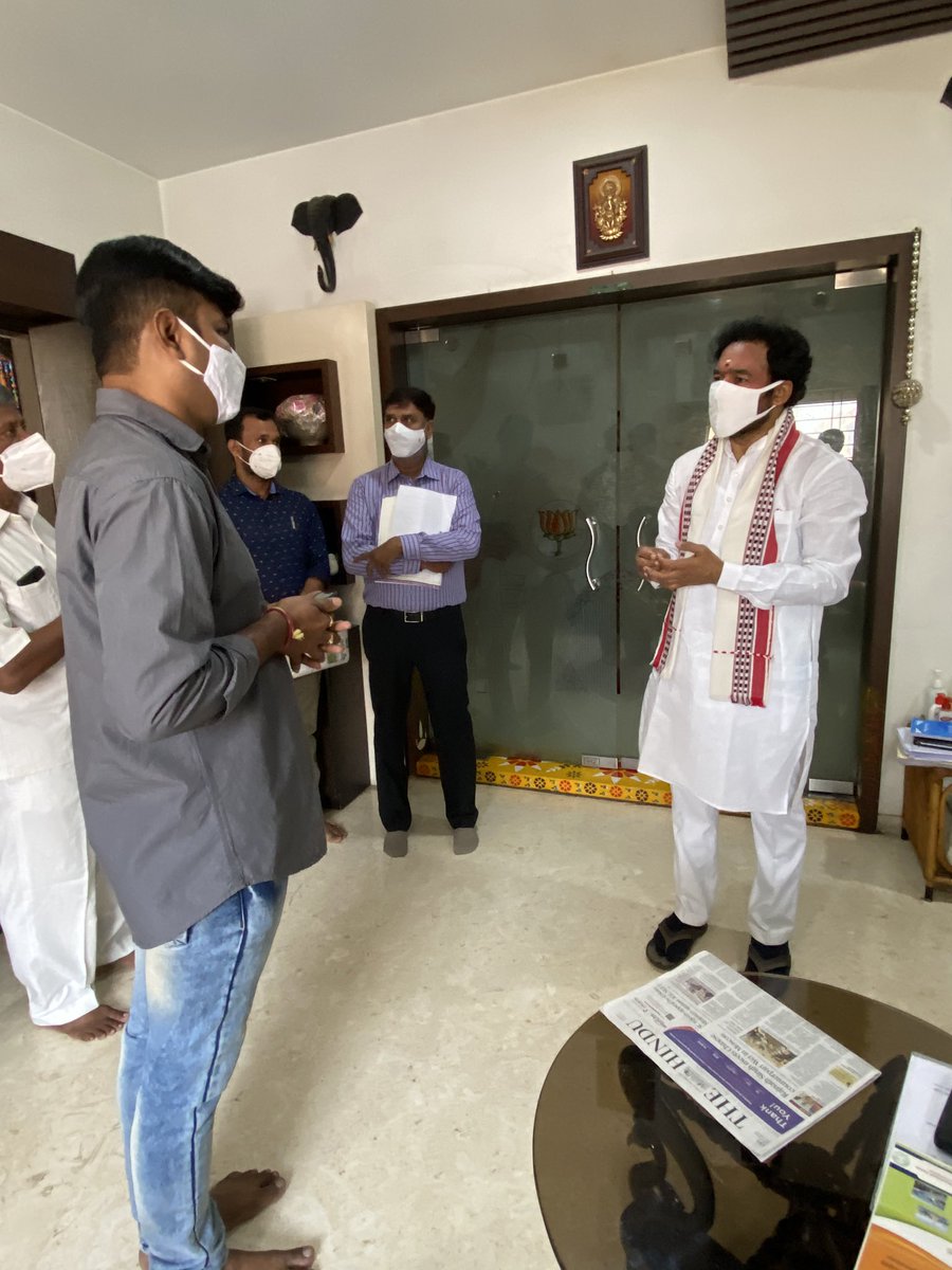 kishanreddybjp's tweet image. #ConstituencyUpdate:
Interacted and took note of grievances from my constituents today at my residence, in Hyderabad this morning.
#Secunderabad
#Telangana