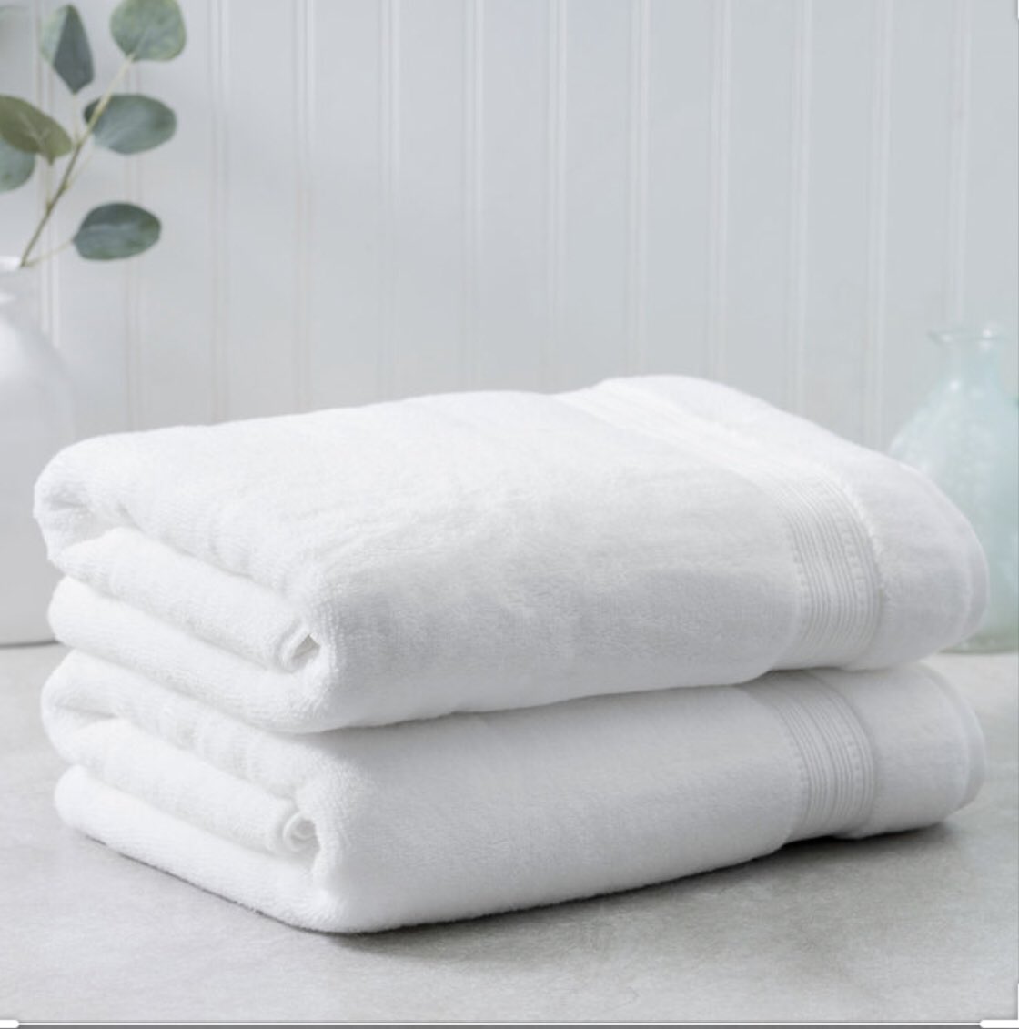EkuaEsane's tweet photo. Call or WhatsApp on 0208683887 for yours . 60 cedis the biggest size of towels https://t.co/wccmNFAXuO