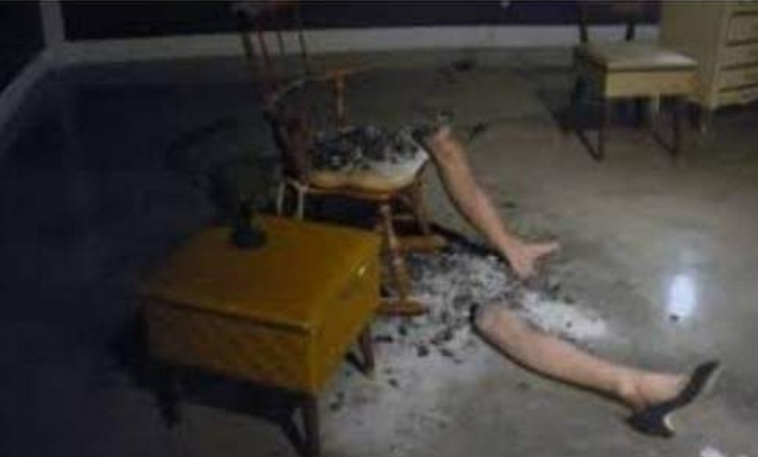 ForensicWorld31's tweet photo. Spontaneous Human Combustion (SHC) where the victim ends up turning to complete ashes with out much damage cause by fire neqr or an ovious soirce of ignition 🔥⚡
#DeathSceneInvestigation
#CrimeSceneInvestigation
#BurntBodyExamination
#Forensicscience https://t.co/OLRcNkDDHx