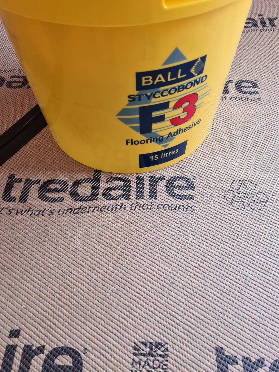 andyangell's tweet photo. Was definitely an @FBallUK friday yesterday and was rocking the free t-shirt too #sticktoasystem #yellowbucket #triedtested @CroftsLee 😎 https://t.co/5J330DBAmH