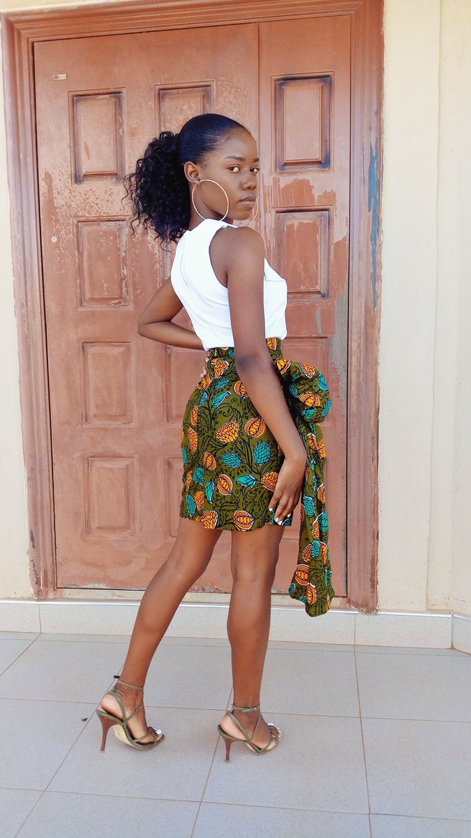 You can get this skirt @ K150.You can also Shop our Store online if you're in other Countries https://goldentraib.afrikrea.com/en Please Help Us Retweet And get this Thread Everywhere.A Thread of Outfits by My Sis  @thefeministmod and I. #Fashion  #AfricanFashion