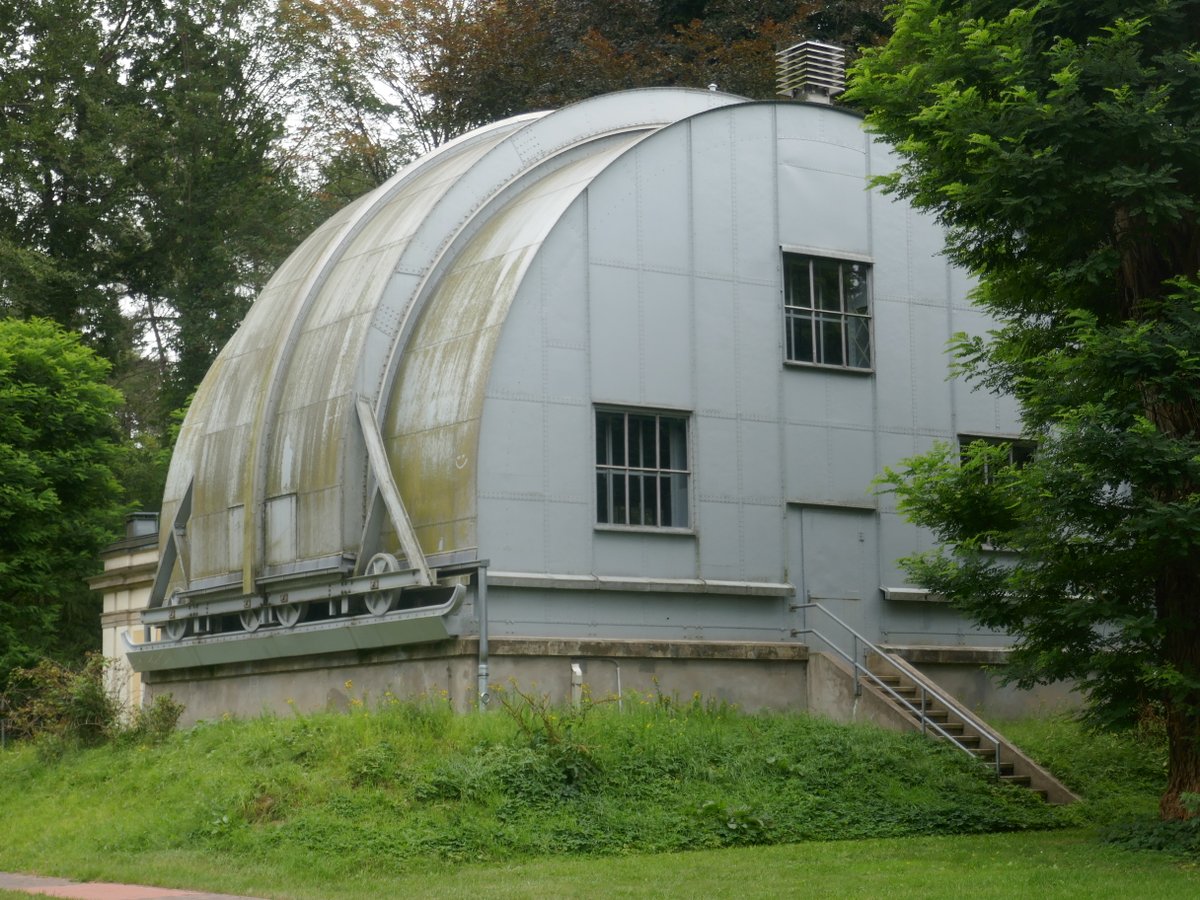 ReinhardHelle's tweet photo. Bekämpfung von #Fernweh mit #Heimatkunde: Die Hamburger #Sternwarte in #Bergedorf. Erbaut 1906 - 1912 und war eines der größten und modernsten #Observatorien Europas. Heute ein Teil der #Universität #Hamburg
https://t.co/9sW3Qlo0VV
@Spurenwechsler #physik #fotografie https://t.co/PAiiSYAGkj