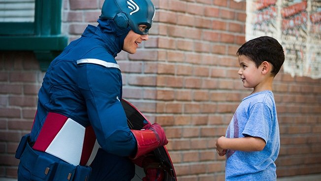 第6宇宙のターレス 悟空ってアメコミのスーパーマンとかキャプテンアメリカみたいな作品の中でのヒーローってよりも 作品自体を見ている俺達のヒーローって感じ強い 強くない