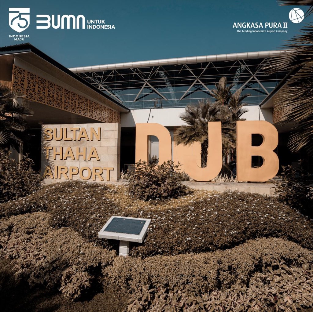 INJairports's tweet photo. Bandara @DJB_AP2 adalah sebuah bandar udara yang terletak di Kota Jambi, Provinsi Jambi. Nama bandara ini diambil dari nama Sultan Thaha Syaifuddin, seorang Pahlwan Nasional Indonesia dari Jambi. Bandara ini dibangun pada masa penjajahan dengan nama Lapangan Terbang Palmerah. https://t.co/zbSaVxwq9Y