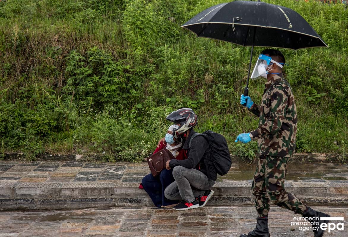 Narendraphoto's tweet photo. Around 1600 Nepal army personnel received training on body management of deceased infected persons. Nepal had been under a strict nationwide lockdown from 24th March but it was eased on 21st June allowing limited economic activities https://t.co/CzqmIbyzUL