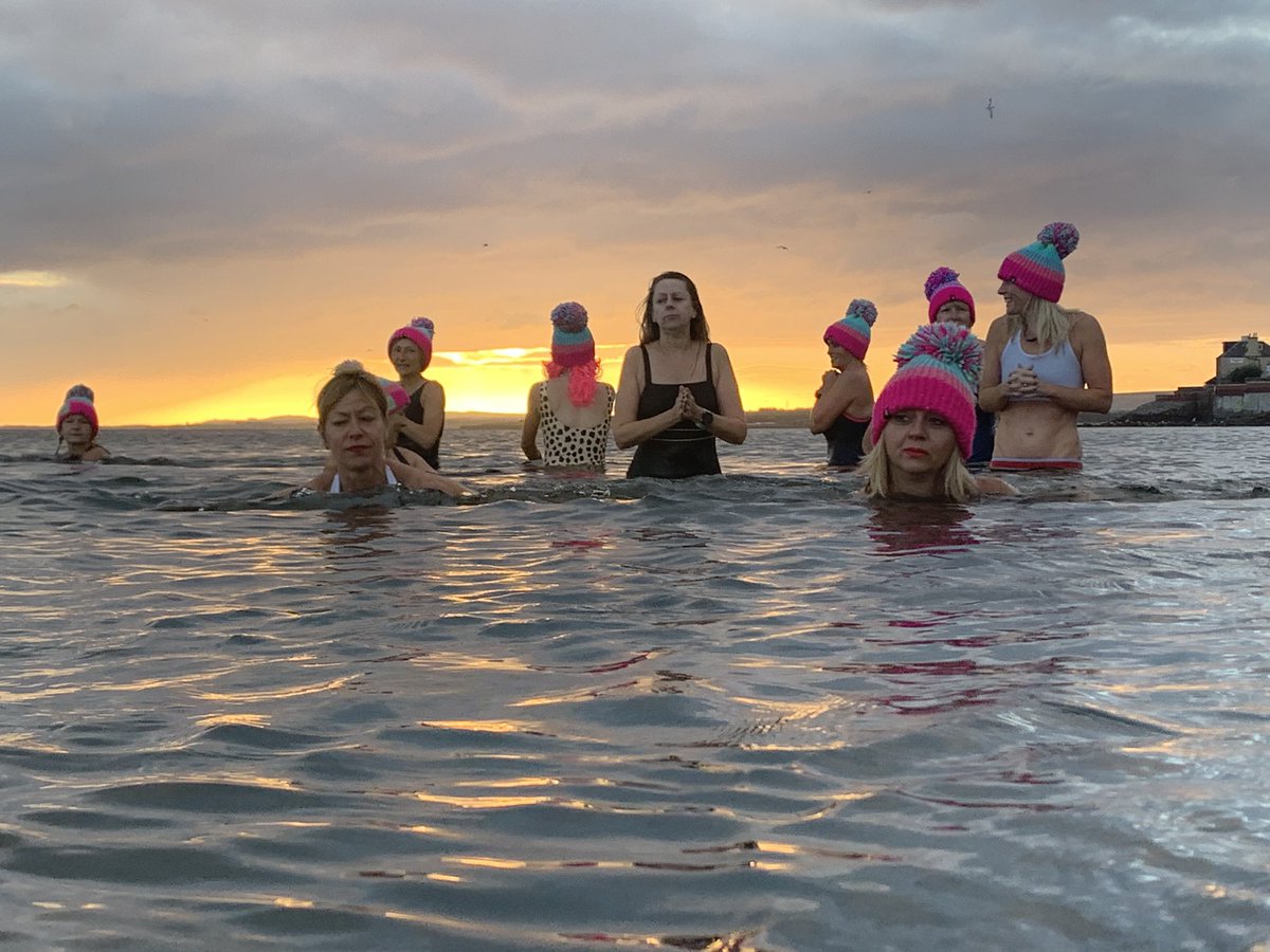 MassageReset's tweet photo. The most beautiful 🌅 at porty yesterday morning. Saying our final goodbye to our special forever mermaid Maureen ... I’d love could have saved you you would still be here xxx https://t.co/YJVHjnjrbA