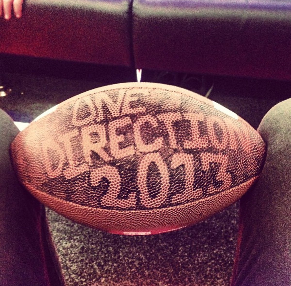 Harry_myhome's tweet image. #1direction the only direction.