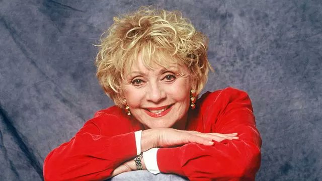 BrunoBilde's tweet photo. Avec ses chansons populaires et bon enfant, Annie Cordy a marqué toute une génération de Français.

Nous perdons une chanteuse et une actrice de talent, elle restera à jamais dans coeurs ! https://t.co/acJvaPMe05