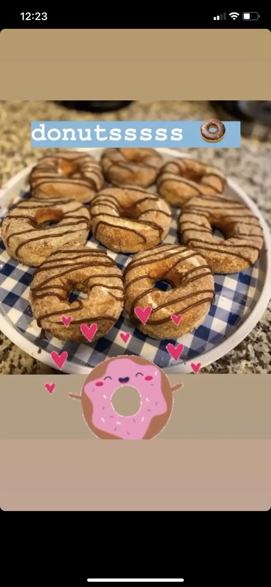 darlaa17_'s tweet photo. all i do is depression bake 🥣 https://t.co/IIUr1MhDqv