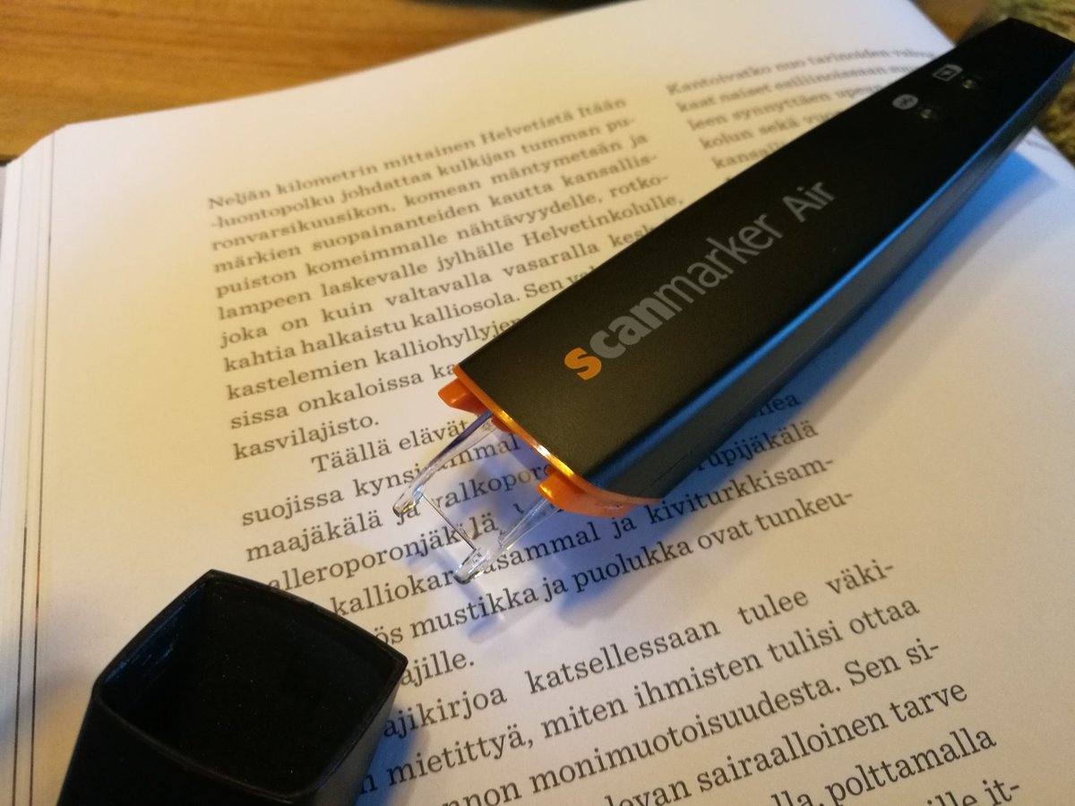 ChrideEricsson's tweet photo. Being a bookworm with a shelf full of underlined books, the #scanmarker seemed like a nice way to centralize all notes in digital form. And golly, it actually works. Even Finnish is scanned (and read aloud) almost to perfection! 🔥 https://t.co/cemeHdg9tC