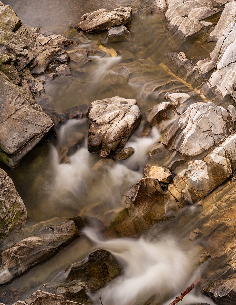 HI_Voices's tweet photo. Thursday was the first time I had been back to the Falls of Bruar for years. I had expected there to be more water flowing but the low levels allowed for a good view of the interesting rocky river bed. #fallsofbruar #bruarwater https://t.co/JU3JLvvKal