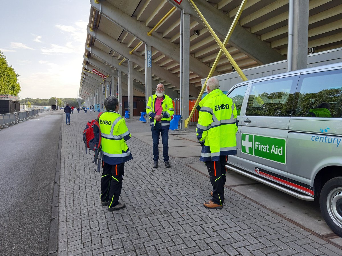 ehboassen's tweet photo. DTM op het @ttcircuitassen . We zijn begonnen. Na 6 maanden eindelijk operationeel. #vrijwilligerswerk #knvehbohelpt https://t.co/WA32dnvJBc